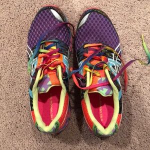 Gel-Noosa Atri 8 sneakers!